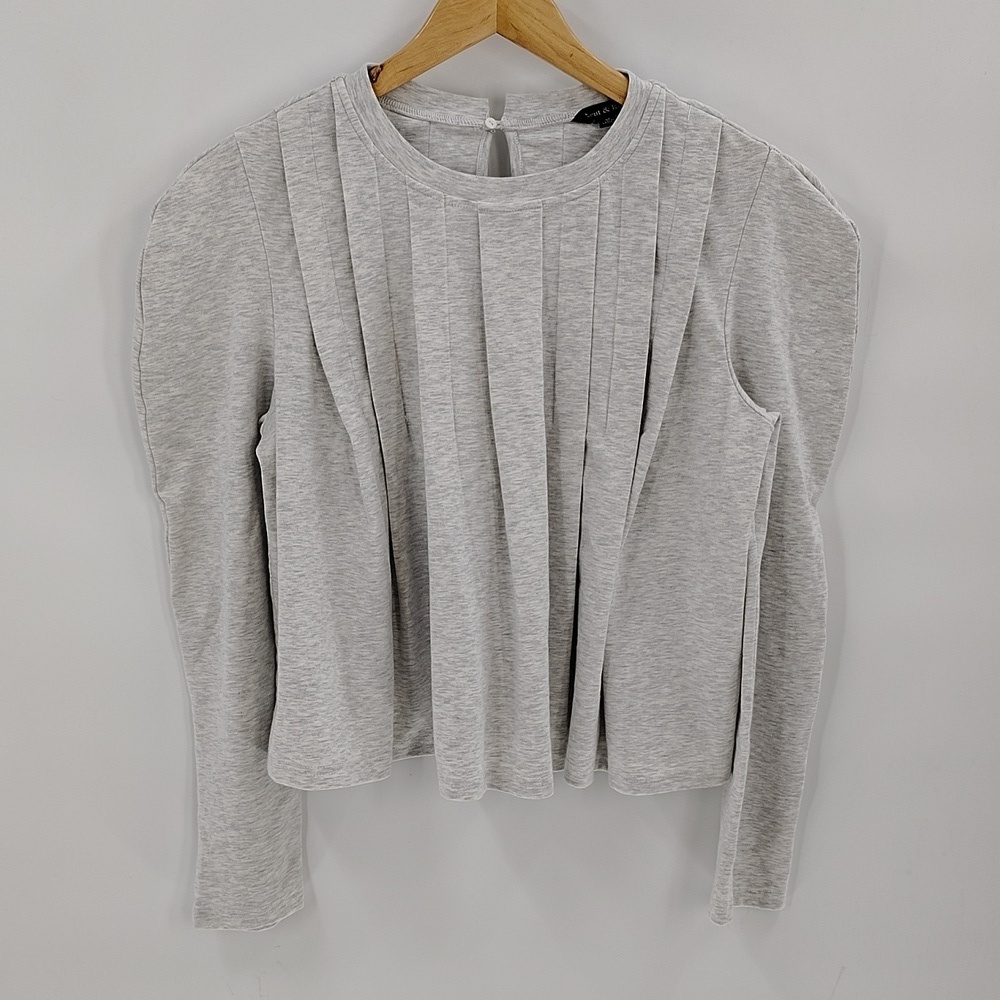 Strut & Bolt Top Size Medium Light Gray Pleated Front Jersey Long Sleeve Stretch